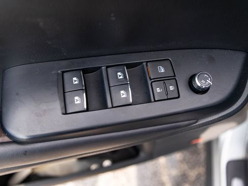 Used 2018 Toyota Highlander Limited AWD/4WD image 26