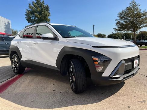Used 2025 Hyundai Kona SEL image 5