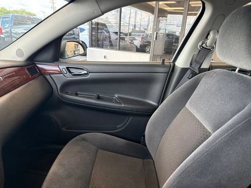 Used 2009 Chevrolet Impala LS FWD image 23