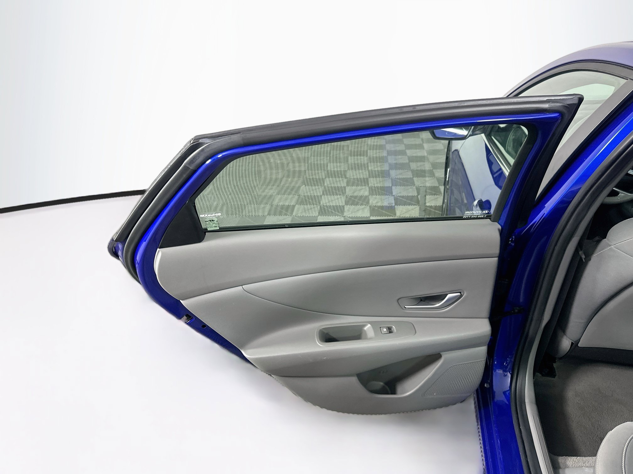 Used 2025 Hyundai Elantra SEL FWD image 27