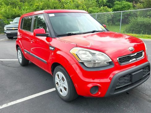 Used 2013 Kia Soul FWD image 8