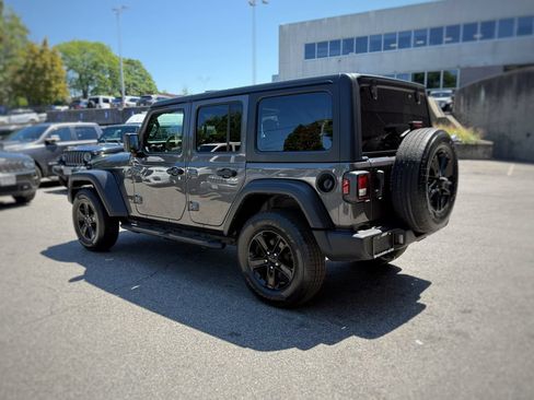 Used 2022 Jeep Wrangler Unlimited Sport AWD/4WD image 12