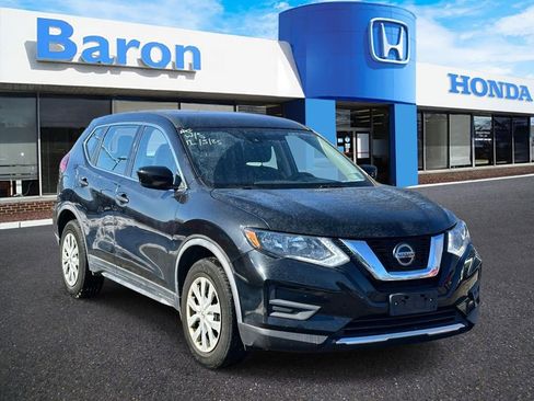 Used 2019 Nissan Rogue S AWD/4WD image 1