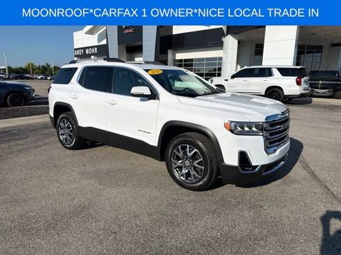 Used 2023 GMC Acadia SLT w/ Technology Package FWD image 2