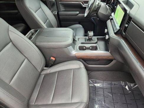 Used 2023 GMC Sierra 1500 SLT RWD image 12