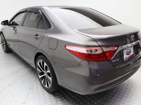 Certified 2015 Toyota Camry LE image 11