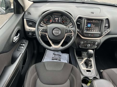 Used 2015 Jeep Cherokee Latitude w/ Comfort/Convenience Group image 23