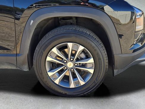 Used 2025 Chevrolet Equinox LT image 4