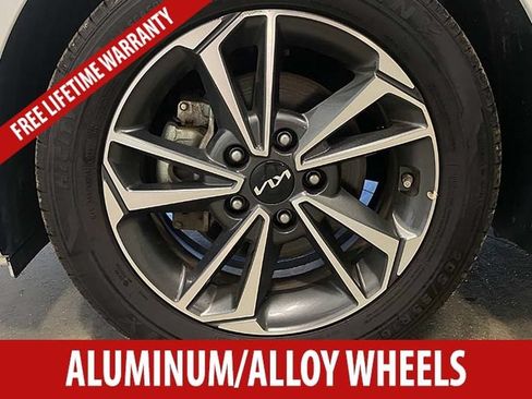 Used 2024 Kia Forte LXS FWD image 6