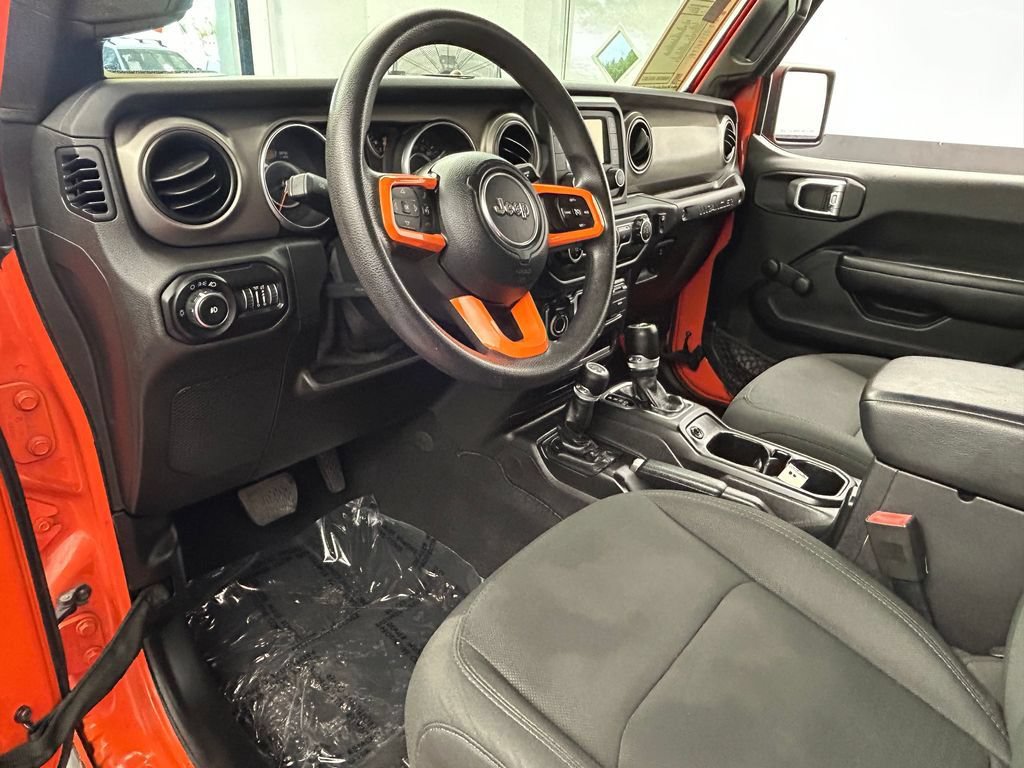 Used 2018 Jeep Wrangler Unlimited Sport AWD/4WD image 39