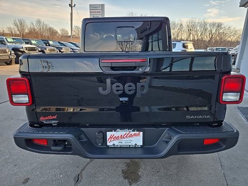 New 2026 Jeep Gladiator Sport image 9