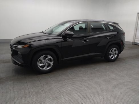 Used 2023 Hyundai Tucson SE image 2