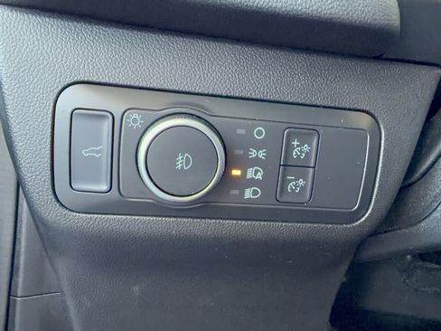 Used 2022 Ford Escape SEL image 25