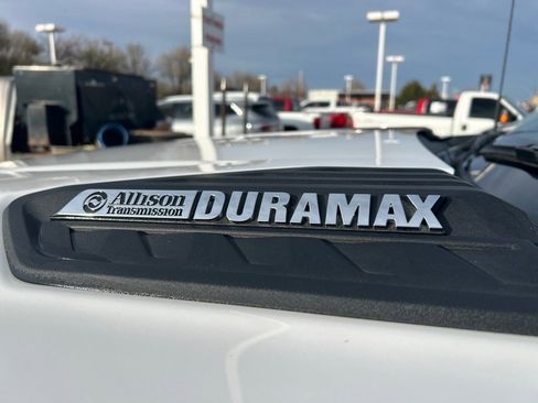 Used 2022 Chevrolet Silverado 2500 High Country w/ Z71 Off-Road Package image 9