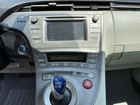 Used 2012 Toyota Prius Two image 21