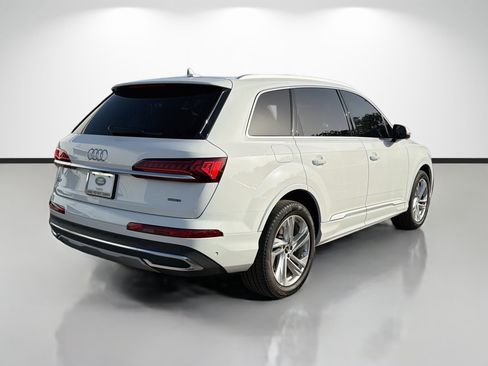 Used 2023 Audi Q7 2.0T Premium Plus w/ Premium Plus Package AWD/4WD image 5