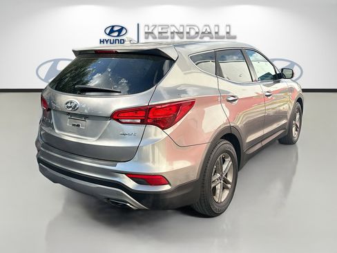 Used 2017 Hyundai Santa Fe Sport image 6