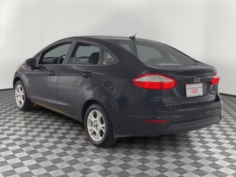 Used 2015 Ford Fiesta SE FWD image 3