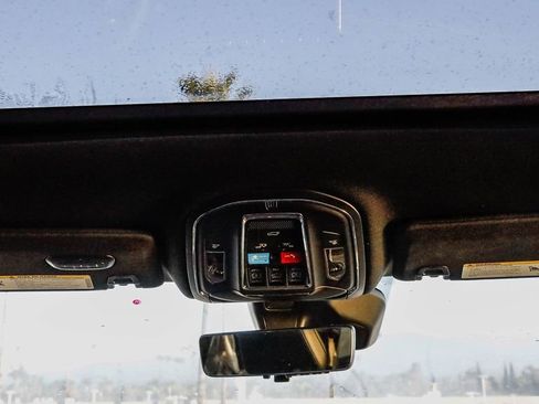 Certified 2024 Jeep Grand Cherokee L Limited w/ Luxury Tech Group II image 19