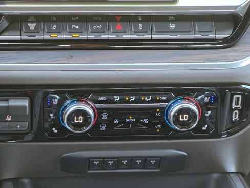 New 2026 GMC Sierra 3500 SLT w/ SLT Premium Package image 31