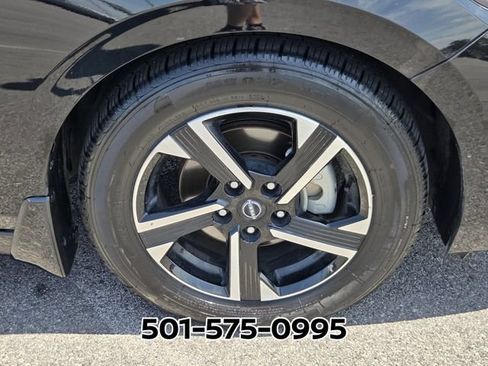 Used 2024 Nissan Sentra SV w/ All-Weather Package FWD image 18
