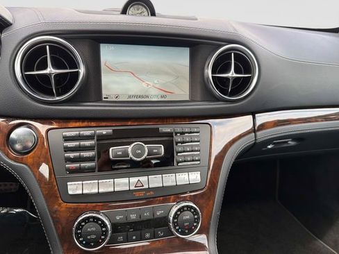 Used 2014 Mercedes-Benz SL 550 w/ Sport Wheel Package image 16
