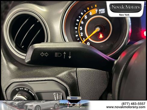 Used 2023 Jeep Wrangler Unlimited Sport AWD/4WD image 22