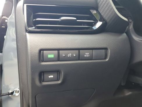 New 2025 Nissan Sentra SR w/ Trunk Package image 10