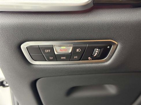 Used 2023 BMW X5 xDrive40i w/ Premium Package image 19