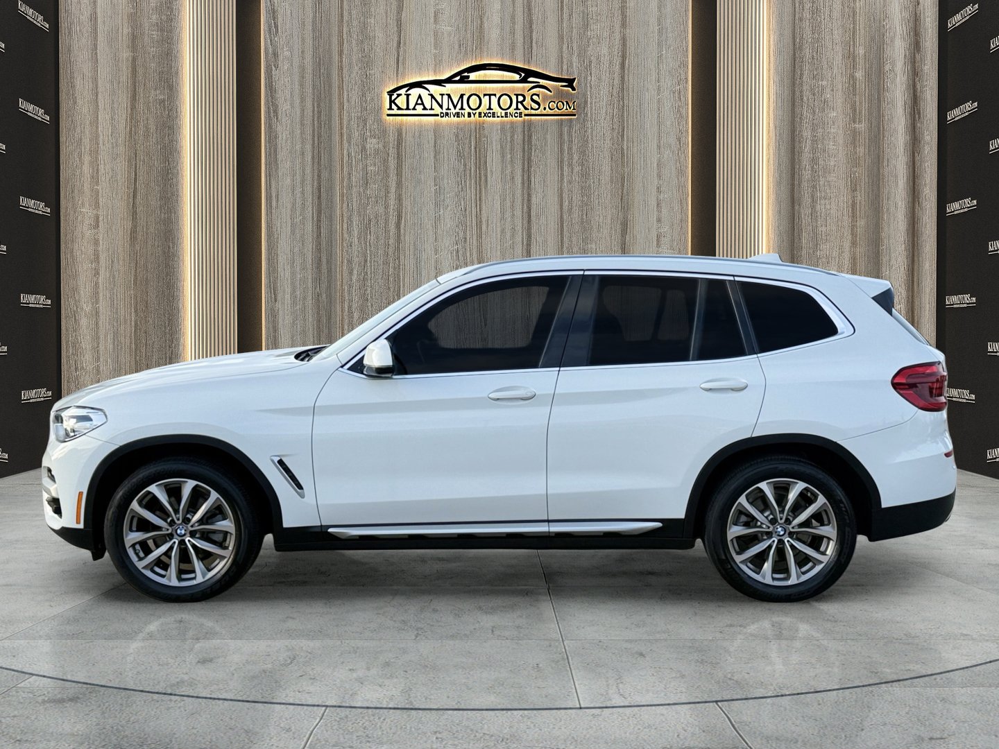 Used 2019 BMW X3 xDrive30i w/ Convenience Package AWD/4WD image 4
