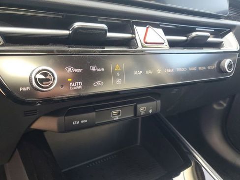 New 2024 Kia Niro Wind w/ Wind Preserve Package image 17