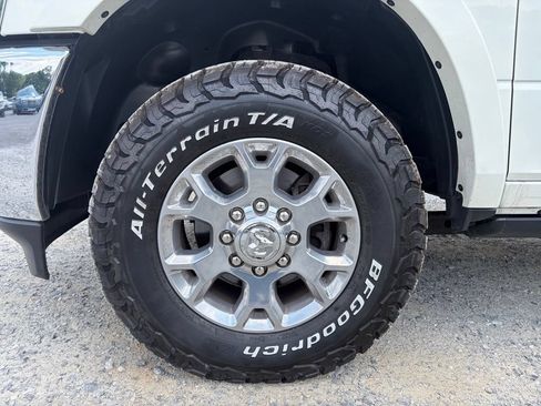 Used 2022 RAM 2500 Laramie AWD/4WD image 6