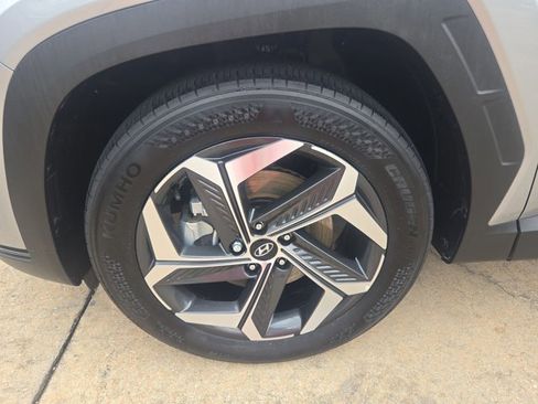 Used 2024 Hyundai Tucson Limited image 23
