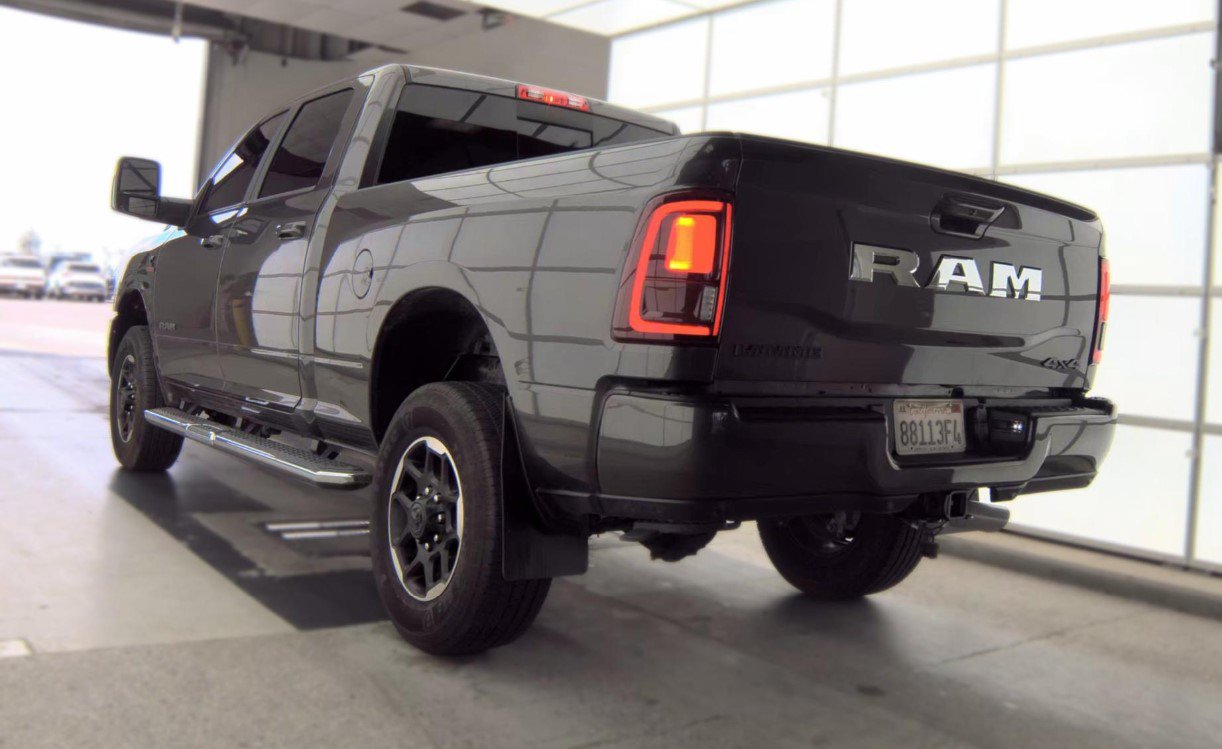 Used 2025 RAM 2500 Laramie AWD/4WD image 6