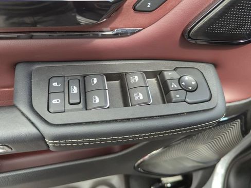 Used 2025 RAM 1500 Limited AWD/4WD image 29