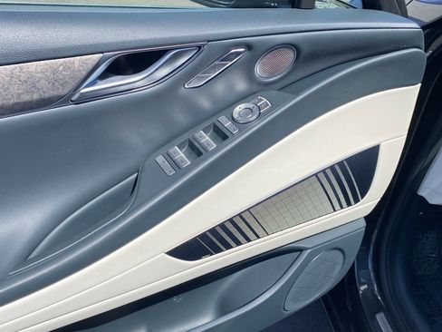 Used 2024 Genesis G80 image 15