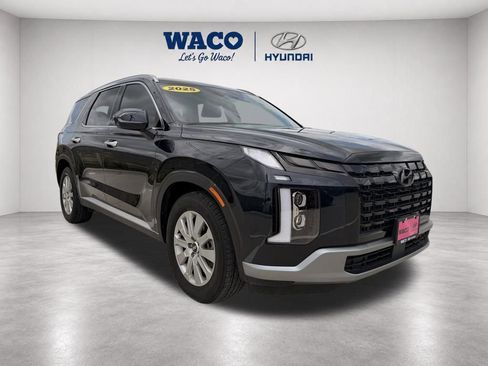 Used 2025 Hyundai Palisade SEL FWD image 3