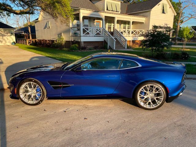 Used 2026 Aston Martin Vanquish RWD image 5