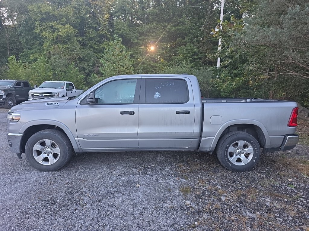 Used 2025 RAM 1500 Big Horn AWD/4WD image 4