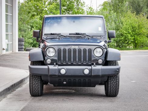 Used 2018 Jeep Wrangler Sport AWD/4WD image 8