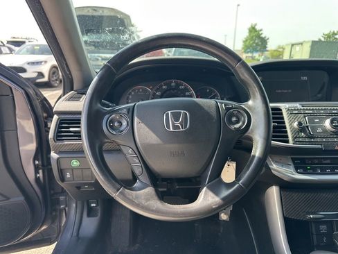 Used 2014 Honda Accord Sport image 19