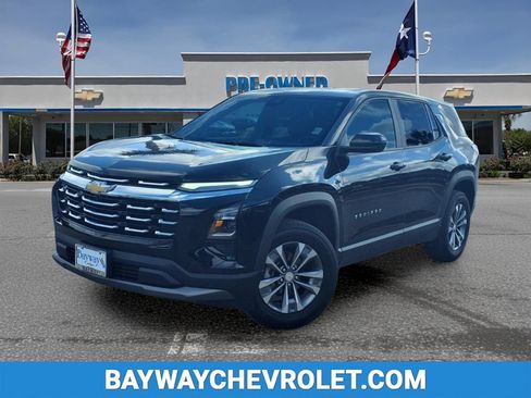 Used 2025 Chevrolet Equinox LT FWD image 1