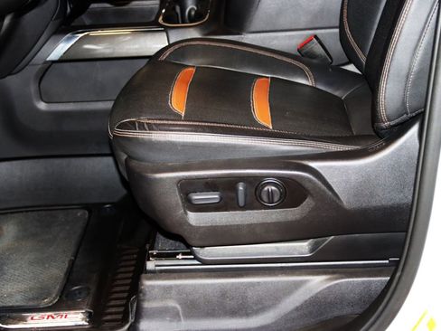 Used 2022 GMC Sierra 1500 AT4 image 38