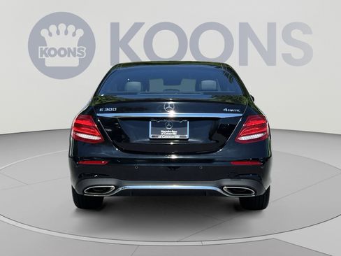 Used 2018 Mercedes-Benz E 300 4MATIC image 10