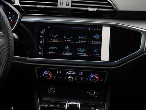 New 2025 Audi Q3 2.0T Premium Plus image 10