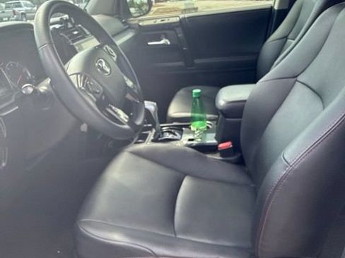 Used 2021 Toyota 4Runner TRD Off-Road Premium AWD/4WD image 7