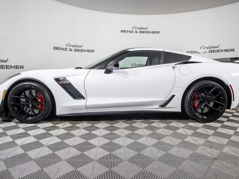 Used 2016 Chevrolet Corvette Z06 w/ Z07 Performance Package RWD image 16