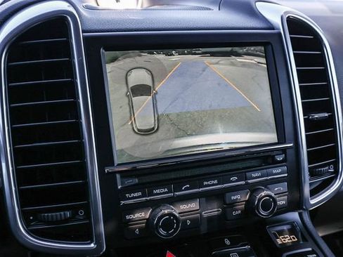 Used 2012 Porsche Cayenne image 27