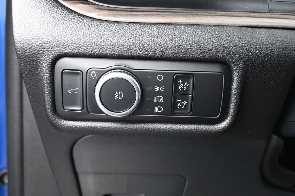 Used 2023 Ford Explorer Limited AWD/4WD image 24