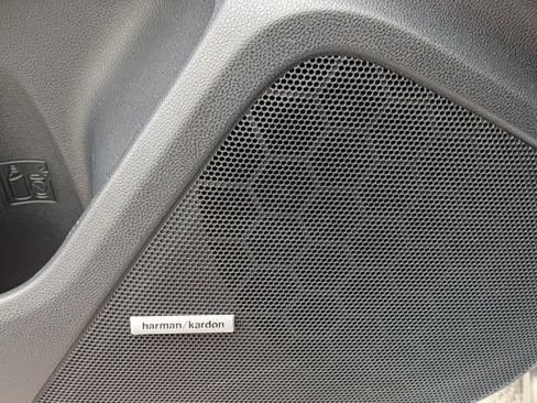 Certified 2025 Subaru Crosstrek 2.5i Limited image 13